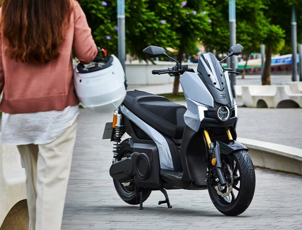Seat Mo 50 in Grau