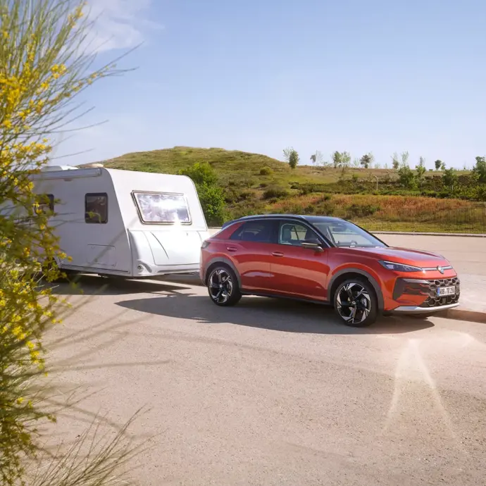 TC1289_T-Roc_pulls_trailer T-Roc_pulls_trailer