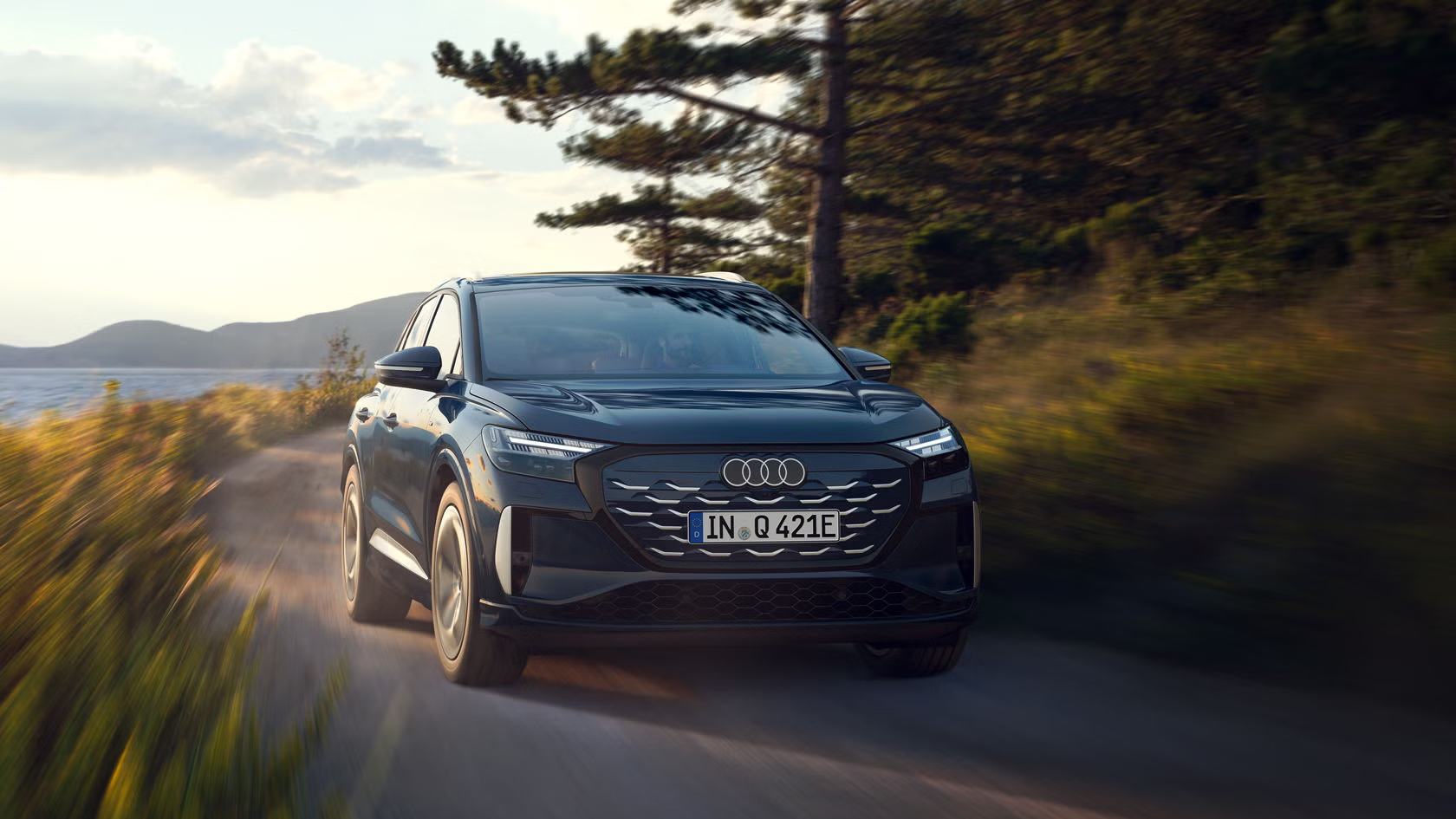 Headerimage - Q4 etron Elektroauto Headerimage - Q4 etron Elektroauto